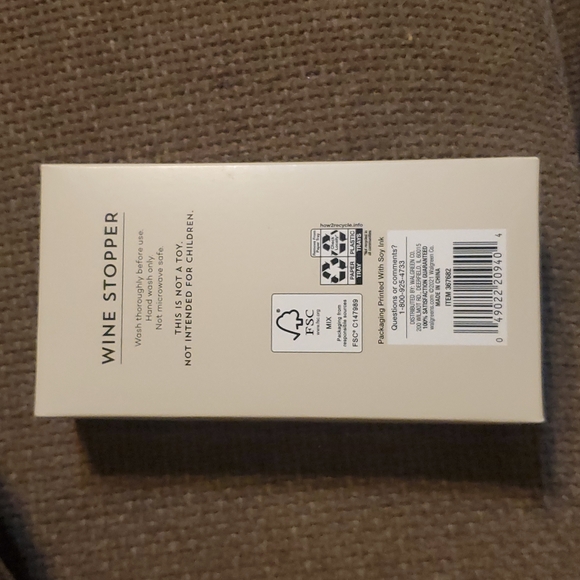 Modern Expressions Wine Stopper - Picture 2 of 4